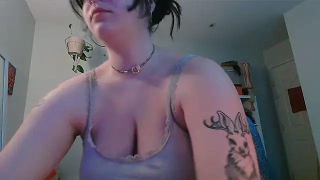 prettybird06 online show from June 24, 8:06 pm
