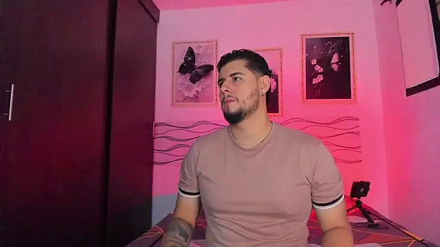 Ryan evannss  online show from May 22, 1:09 pm