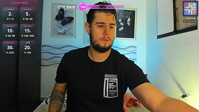 Ryan evannss  online show from May 31, 12:33 pm