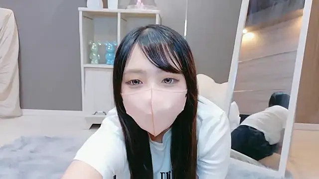 Runa-nn online show from June 19, 1:44 am