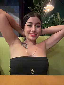 Luisa Madrid online show from May 31, 1:22 am