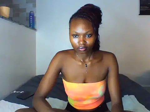 Lanita Lata online show from May 18, 7:40 pm