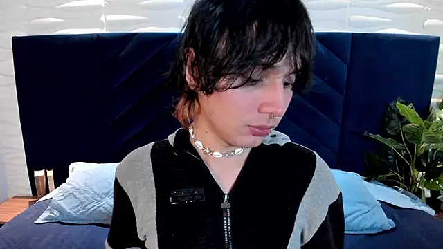 Brunodeluca  online show from June 29, 1:22 pm