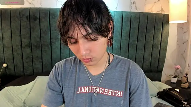 Brunodeluca  online show from June 1, 8:08 pm