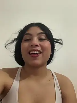 Snapshot of Paula-sinz chatting on June 10, 12:23 am Paula-sinz online show from June 10, 12:23 am