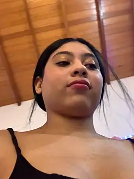 Snapshot of Paula-sinz chatting on May 21, 10:51 pm Paula-sinz online show from May 21, 10:51 pm
