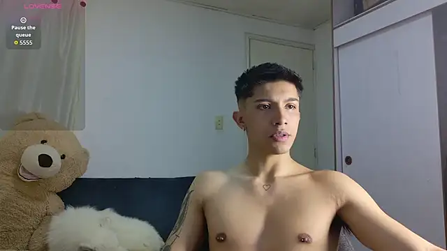 Thesaint xxx online show from June 25, 11:43 pm