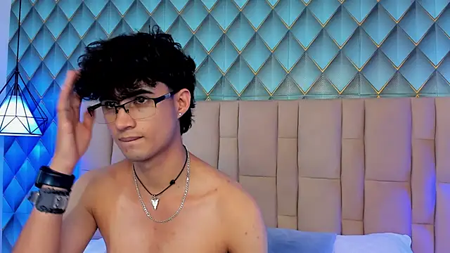 Sofia-Ethan online show from June 26, 7:20 pm