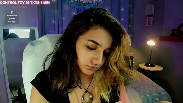 Snapshot of vanillafairy_ chatting on July 6, 8:44 pm vanillafairy online show from July 6, 8:44 pm