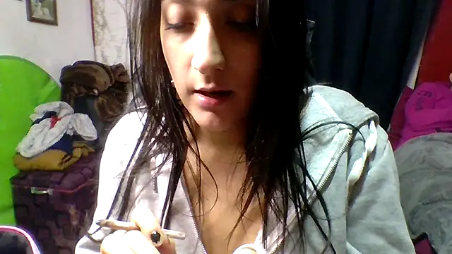 MaiaExotic online show from June 5, 1:54 am