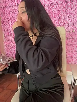 SofiaBrown Pink online show from July 8, 9:48 pm