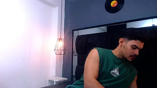 Snapshot of Dannesh_ chatting on May 18, 2:55 am Dannesh online show from May 18, 2:55 am