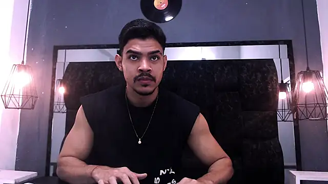 Snapshot of Dannesh_ chatting on May 17, 3:17 am Dannesh online show from May 17, 3:17 am
