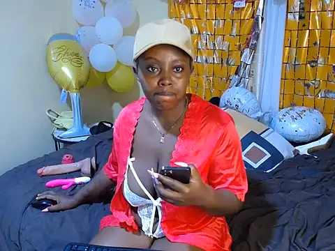 Snapshot of queen_dolly23 chatting on May 21, 3:04 am queen dolly23 online show from May 21, 3:04 am