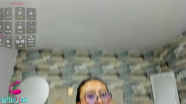 Snapshot of Amhira_Tay chatting on June 25, 6:57 pm Amhira Tay online show from June 25, 6:57 pm