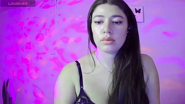 Snapshot of alythia chatting on June 2, 1:38 am alythia online show from June 2, 1:38 am