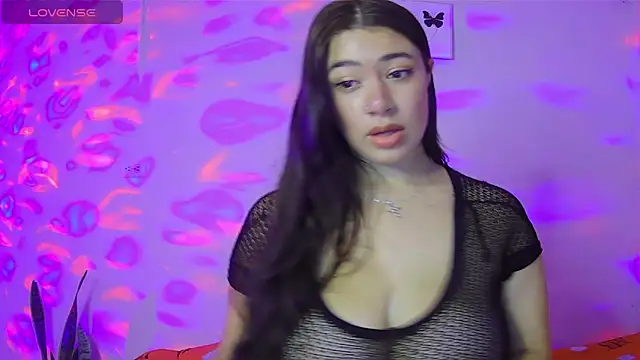 Snapshot of alythia chatting on May 31, 1:44 am alythia online show from May 31, 1:44 am