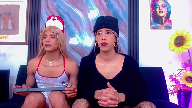 Elena and Julian online show from May 28, 7:09 pm