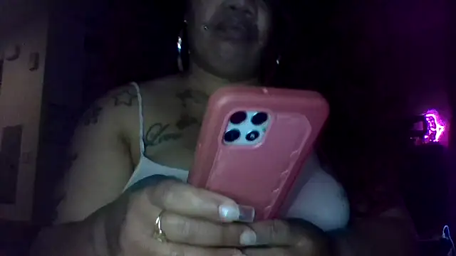 Snapshot of NailGoddessnow chatting on June 19, 4:40 am NailGoddessnow online show from June 19, 4:40 am
