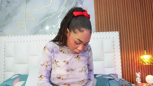 thinsamathagirl online show from July 4, 2:51 am