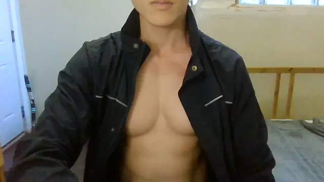 Snapshot of Allen8707 chatting on June 20, 2:27 am Allen8707 online show from June 20, 2:27 am