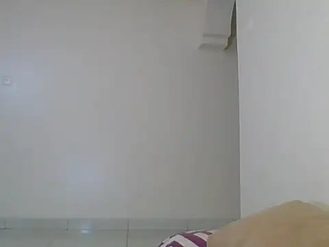 Snapshot of dollface_bela chatting on June 12, 11:30 am dollface bela online show from June 12, 11:30 am