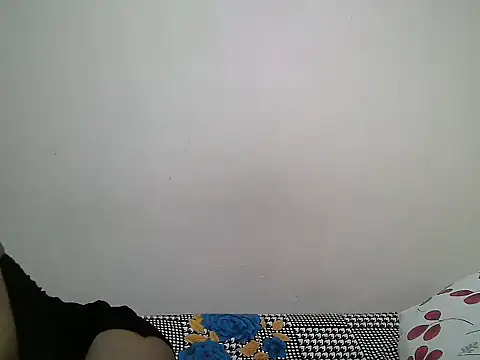 Snapshot of Miss_rihanna chatting on June 27, 7:42 pm Miss rihanna online show from June 27, 7:42 pm