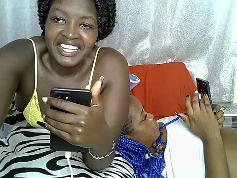 Lorainebabes online show from June 18, 3:16 am
