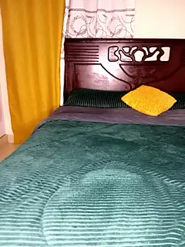 sexy girlyee online show from June 12, 5:10 pm