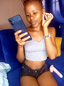 sexy girlyee online show from May 24, 5:29 am