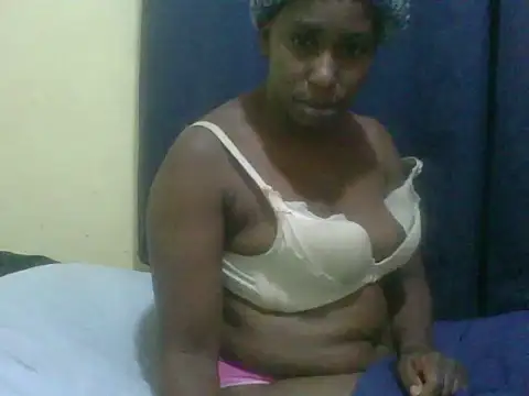 Snapshot of naughty-slender chatting on May 30, 7:08 pm naughty-slender online show from May 30, 7:08 pm