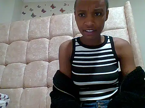 Petite baby55 online show from May 31, 7:58 pm