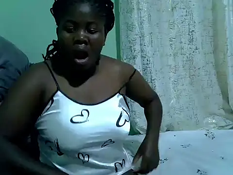 Prettybootty online show from May 17, 9:15 pm