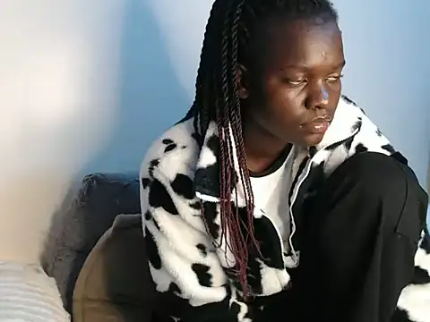 Snapshot of chichie_ chatting on July 1, 7:20 am chichie online show from July 1, 7:20 am