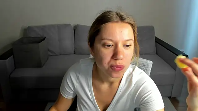 Shakira Lux online show from June 16, 8:36 am