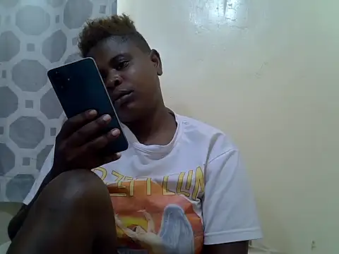 Snapshot of queentashana chatting on June 12, 6:00 am queentashana online show from June 12, 6:00 am