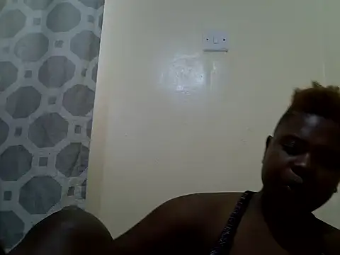 Snapshot of queentashana chatting on June 10, 5:30 am queentashana online show from June 10, 5:30 am