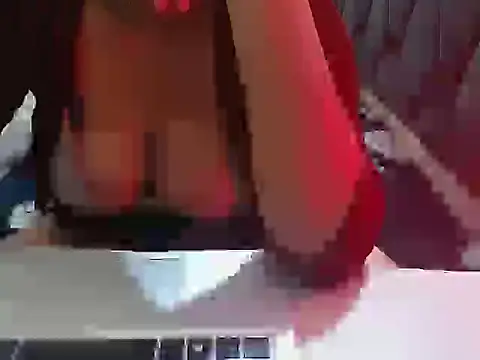 Snapshot of modelqueen5 chatting on May 30, 7:36 am modelqueen5 online show from May 30, 7:36 am