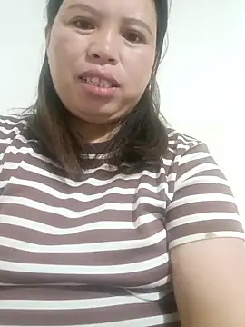 -Yeyi- online show from June 1, 10:31 pm