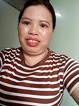 -Yeyi- online show from June 18, 2:43 am
