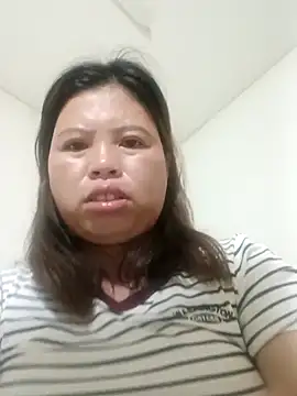 -Yeyi- online show from June 3, 6:23 pm