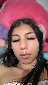 Snapshot of ariella_lovee chatting on May 22, 12:08 am ariella lovee online show from May 22, 12:08 am