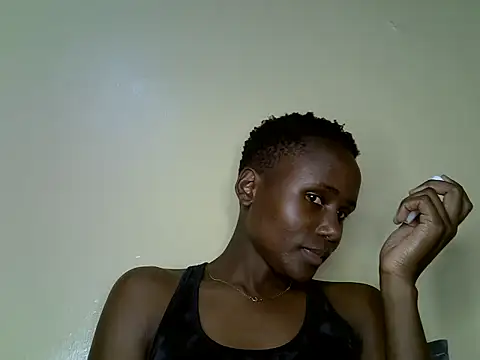 kiki8390 online show from May 15, 9:46 pm