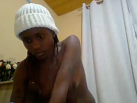 kiki8390 online show from July 5, 9:32 pm