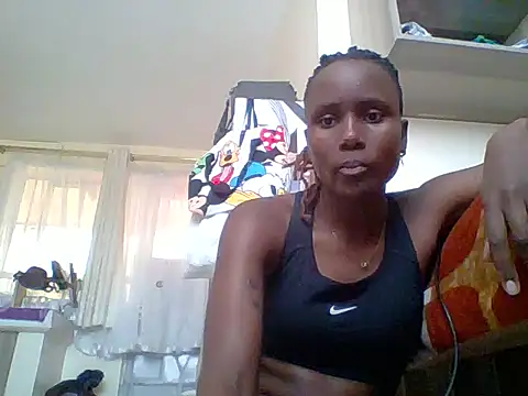 kiki8390 online show from June 15, 1:44 pm