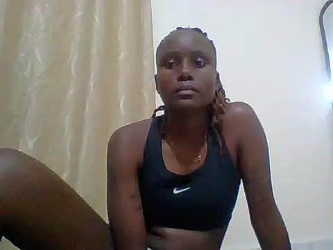 kiki8390 online show from June 13, 10:19 pm