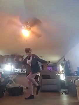 PixieLix online show from May 30, 2:44 pm