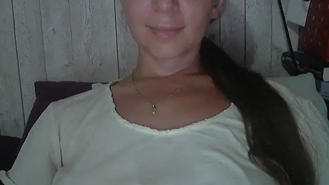 Snapshot of Bella--White chatting on June 30, 3:12 pm Bella--White online show from June 30, 3:12 pm