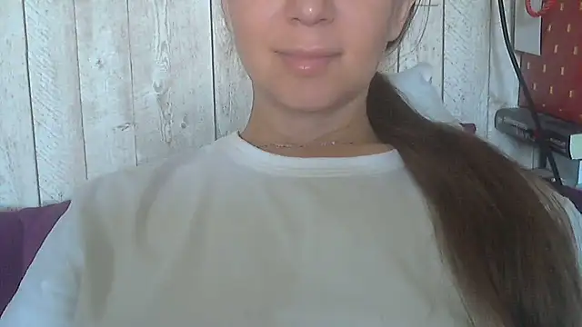 Bella--White online show from May 26, 5:49 am