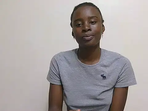 Snapshot of SassyTarrif chatting on June 2, 1:44 pm SassyTarrif online show from June 2, 1:44 pm